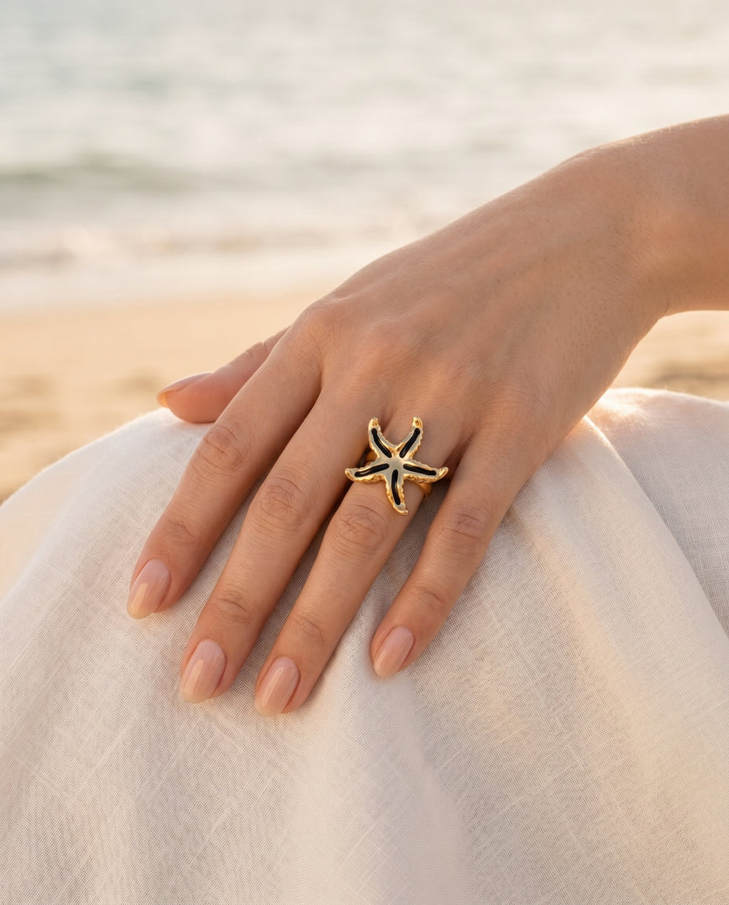 Onyx Tide Starfish Ring - detail