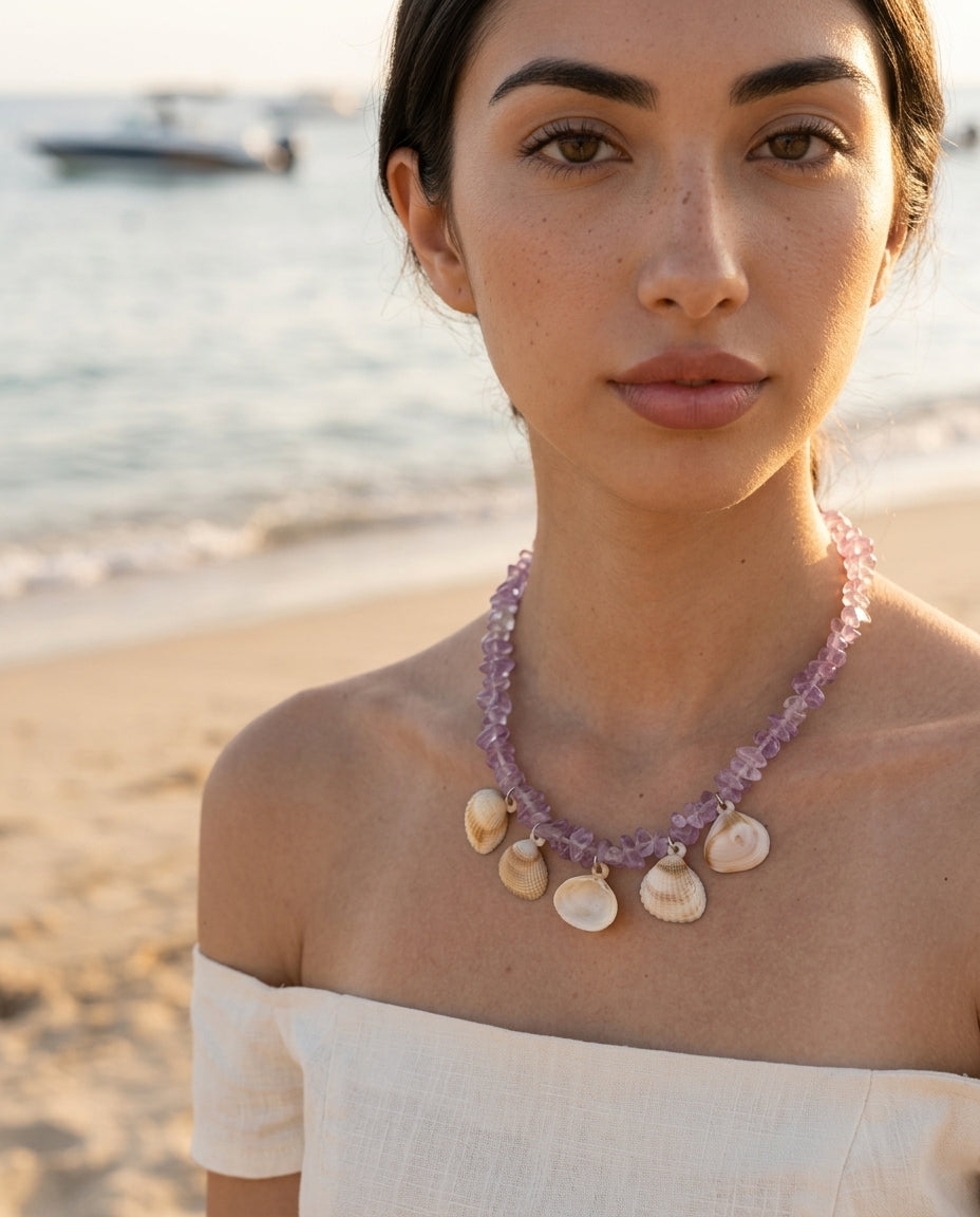 Rose Lagoon Shell Necklace - detail