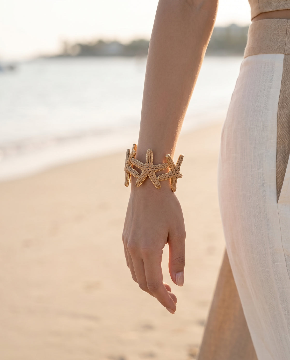 Golden Crown Starfish Bangle - detail