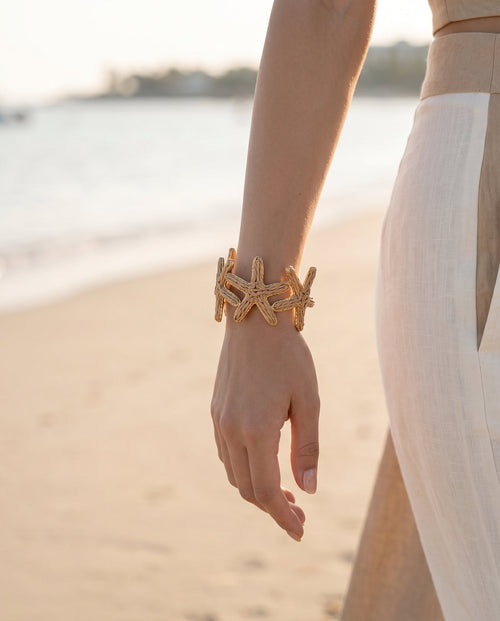 Golden Crown Starfish Bangle - detail