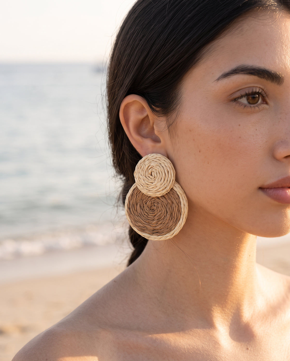 Natural Disc Raffia Earrings
