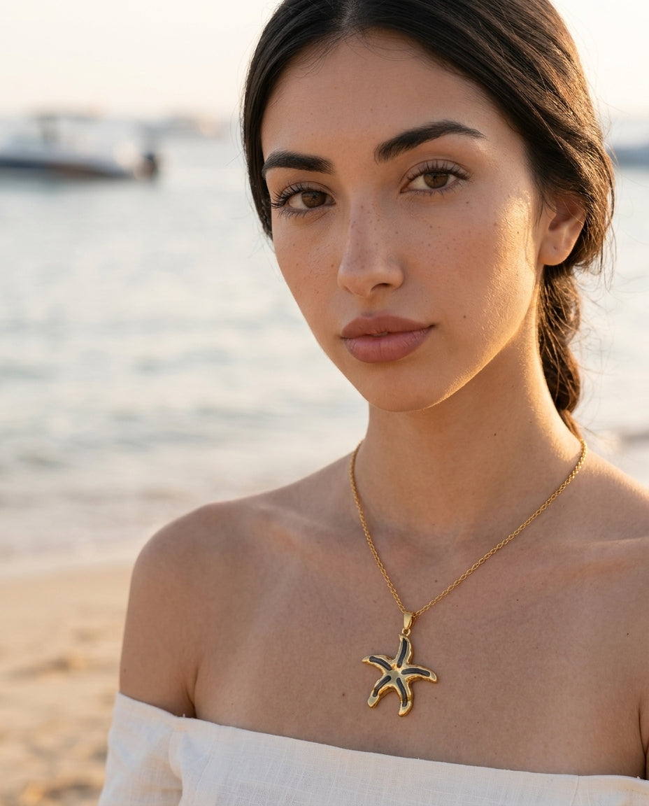 Sculpted Gold Starfish Necklace - detail